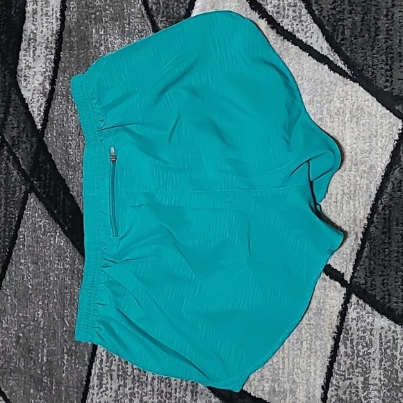 NIKE DRI-FIT REFLECTIVE SWOOSH LOGO LINED MESH ZIP POCKET ATHLETIC RUNNING SHORT - Picture 10 of 11